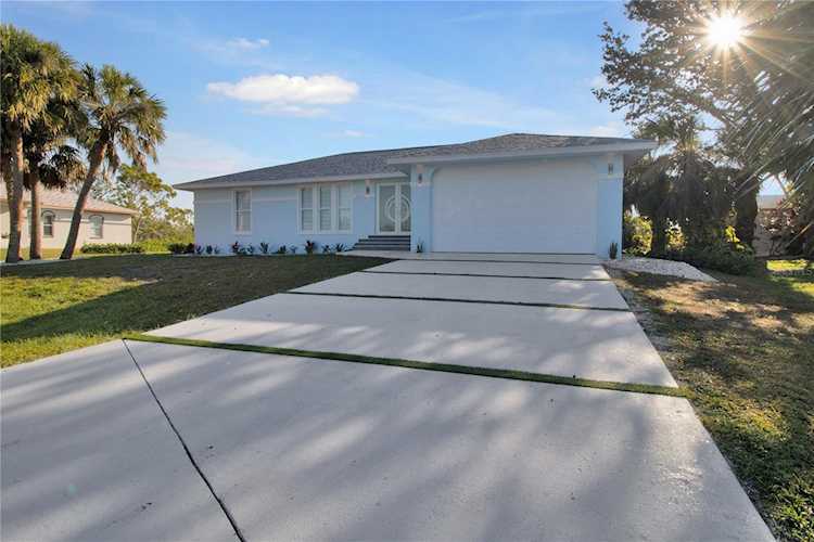3004 Banyan WAY Punta Gorda, FL 33950