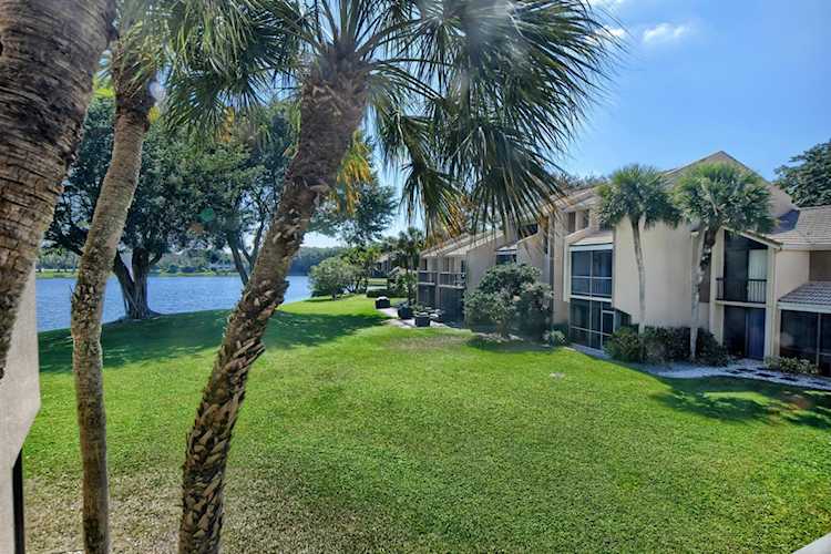 3104 Bridgewood Drive Boca Raton, FL 33434