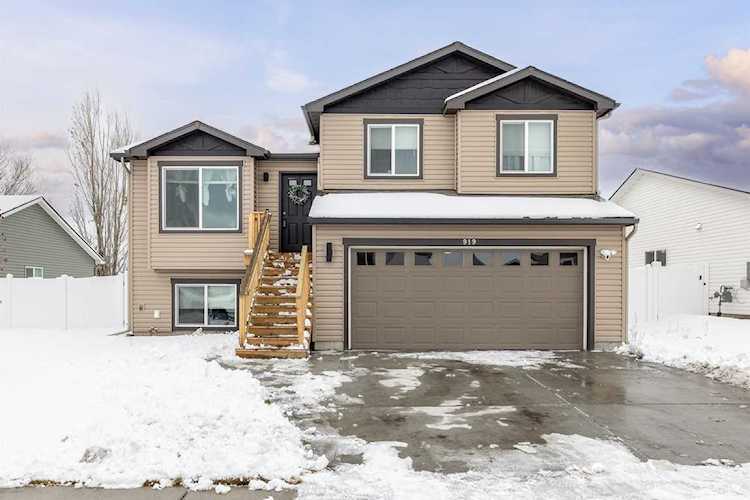 919 S Bogen Ct Airway Heights, WA 99224