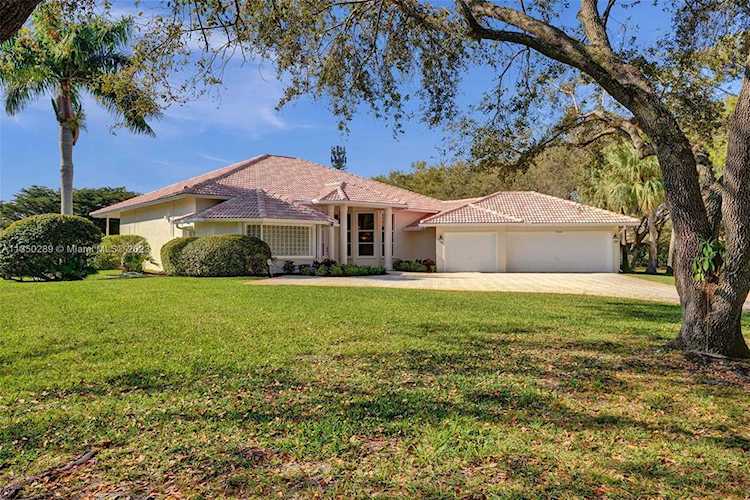 7020 NW 67th Ct Parkland, FL 33067