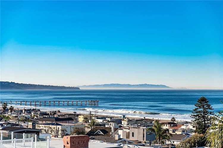 2451 Silverstrand Ave Hermosa Beach, CA 90254