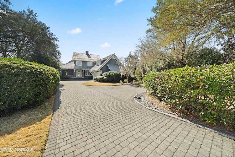 409 Bradley Creek Point Road Wilmington, NC 28403