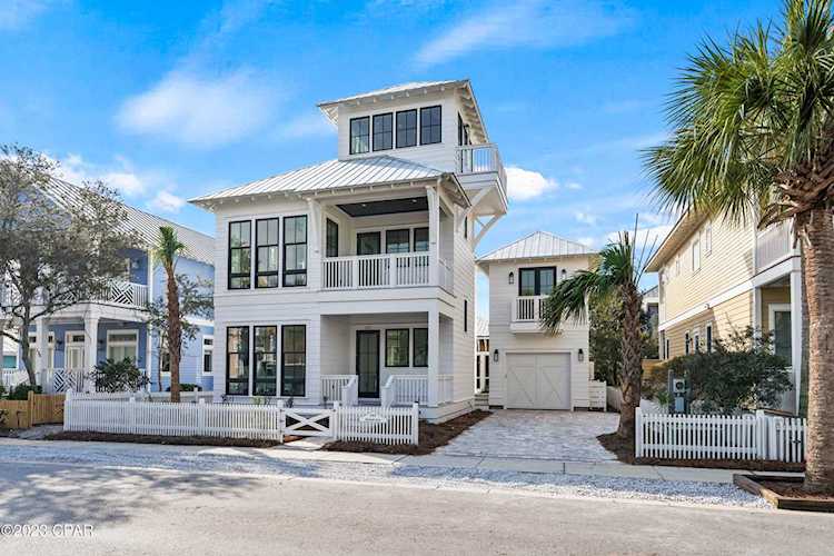 137 Parkshore Dr Panama City Beach, FL 32413