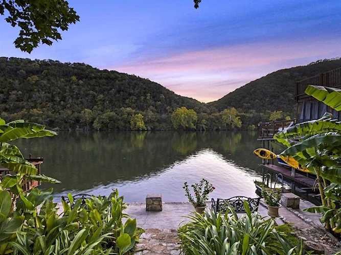 12811 River Bend Austin, TX 78732
