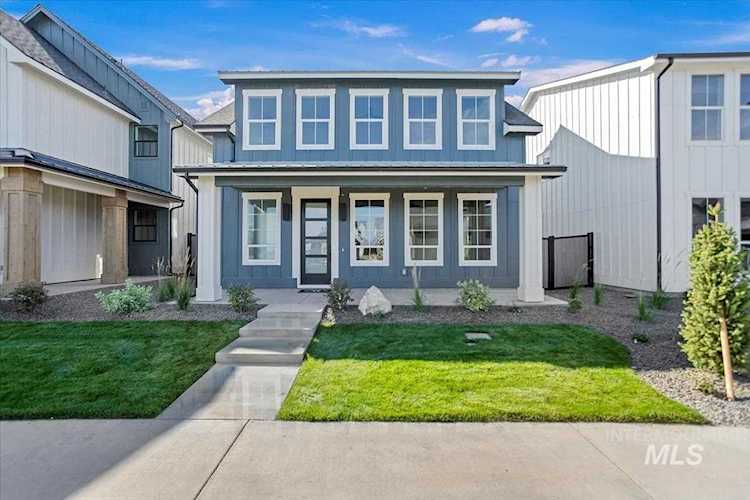 6809 W Los Flores Drive Meridian, ID 83646
