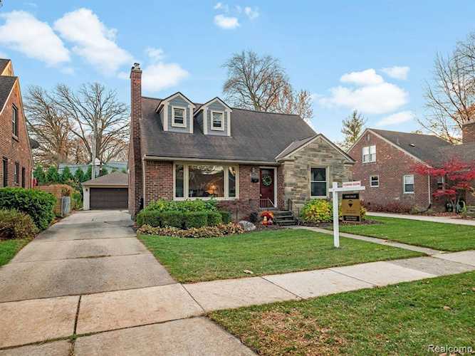 12715 Lincoln Dr Huntington Woods, MI 48070 | MLS 20221057754 Photo 1