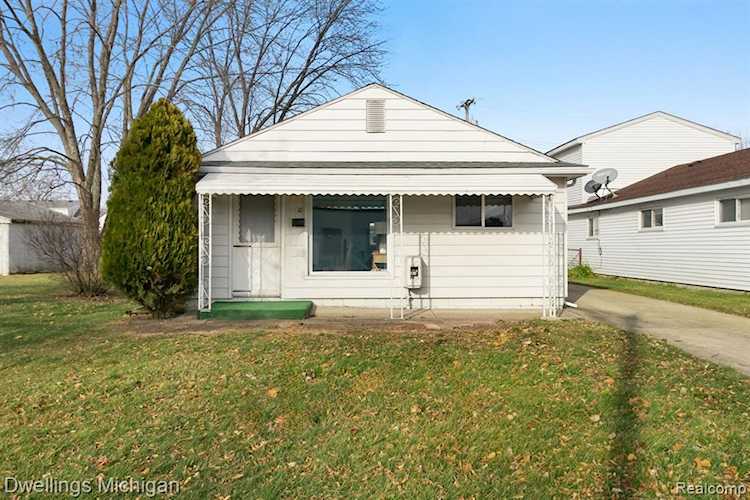 11900 Garfield St Riverview, MI 48193 home for sale, MLS#20221038656 | Dwellings Michigan Real Estate Photo 1