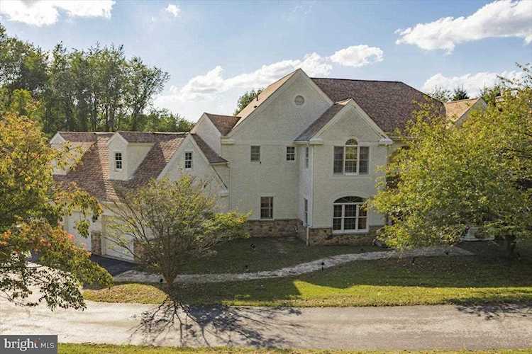124 Knoxlyn Farm Dr Kennett Square, PA 19348