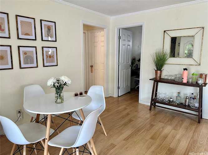3817 Kaimuki Avenue Honolulu, HI 96816