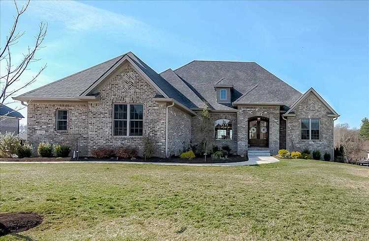 104 Blue Wing Pass Nicholasville, KY 40356