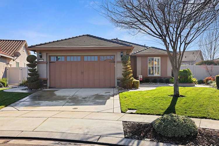 1416 Carriage House St Manteca Photo 1