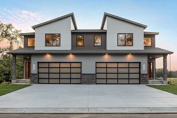 4121 Isaac Court Vadnais Heights, MN 55127