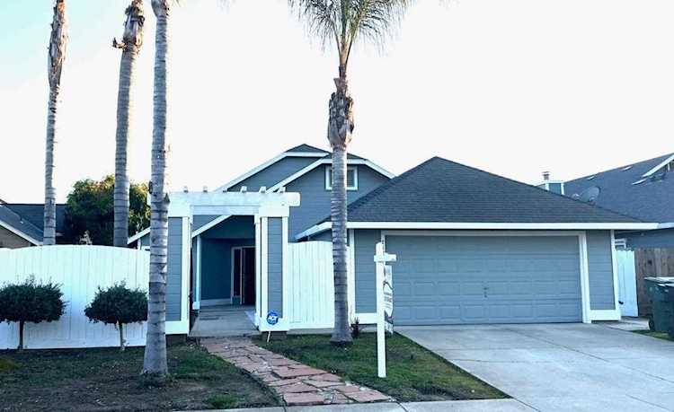 2428 Howe Modesto, CA 95355