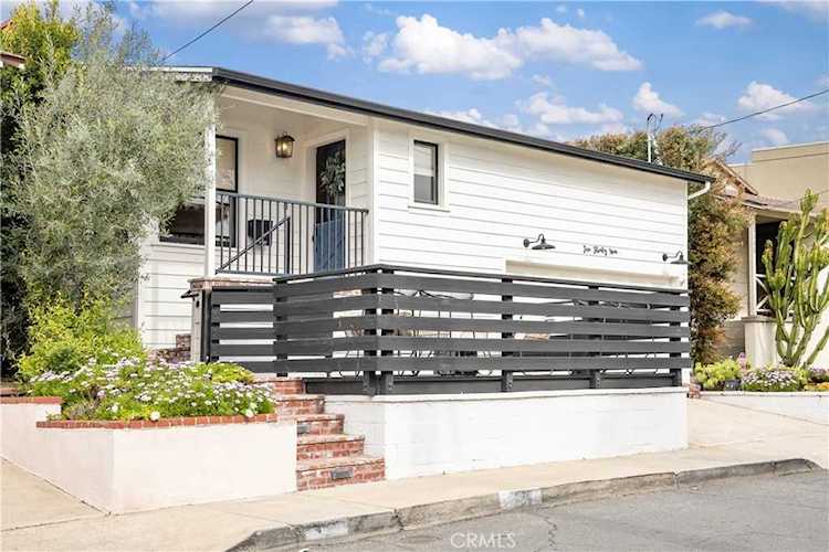 1039 8th St Hermosa Beach, CA 90254