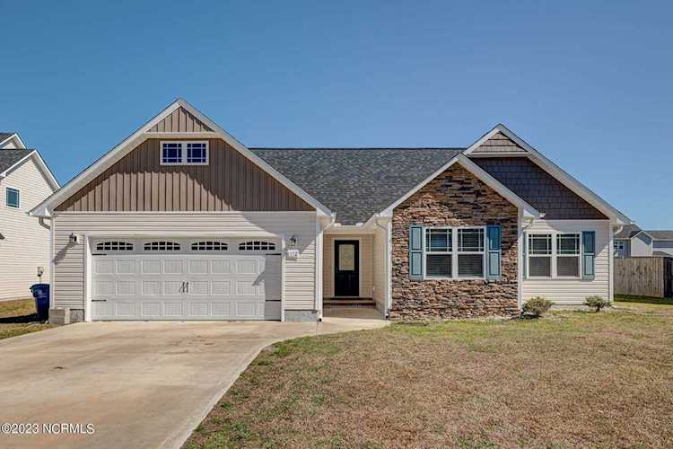 112 Bridgeport Drive Sneads Ferry, NC 28460 | MLS 100372132 Photo 1