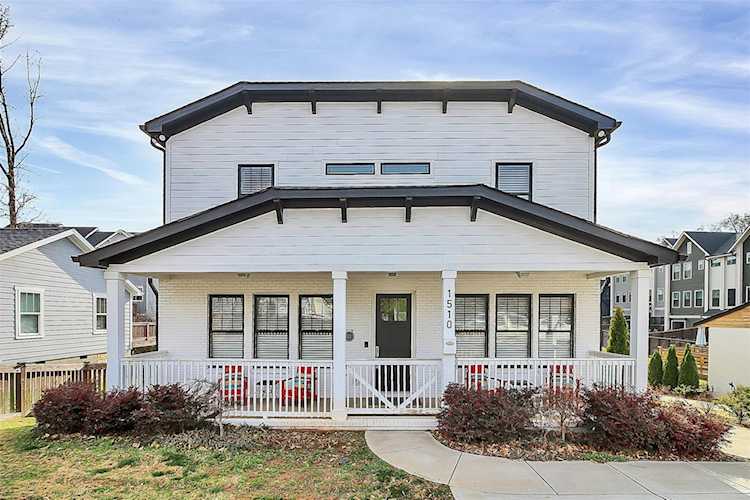 1510 Hawthorne Ln Charlotte, NC 28205