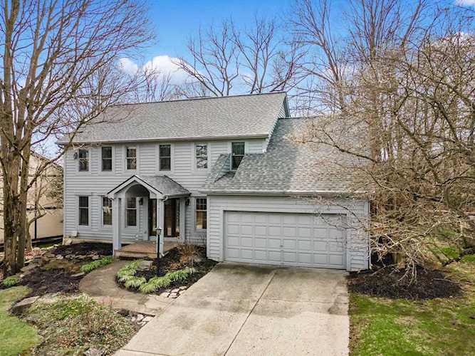 For Sale: $525,000 A home for sale for sale at 4805 Donegal Cliffs Drive Dublin, OH 43017 - Franklin. MLS 223004934 - You cant get much better than this Highly Desirable Neighborhood in Dublin- Donegal Cliffs! Walk to... Photo 1