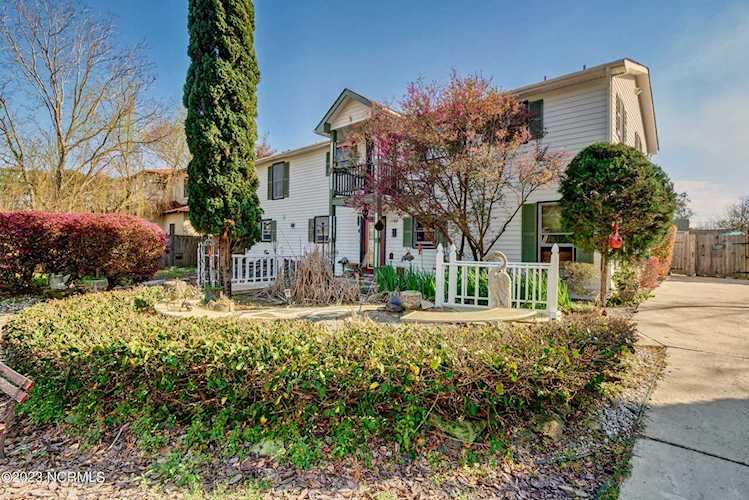 609 Columbia Avenue Carolina Beach, NC 28428