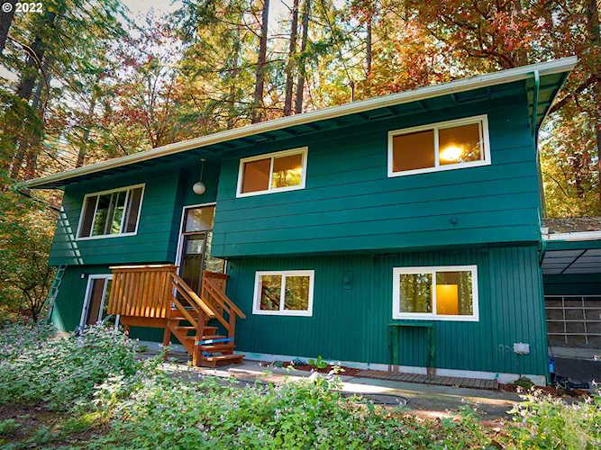 17431 SE Forest Hill DR Damascus, OR 97089