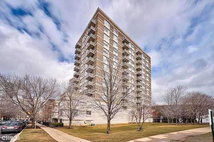 1515 S Prairie Ave #1319 Chicago, IL 60605