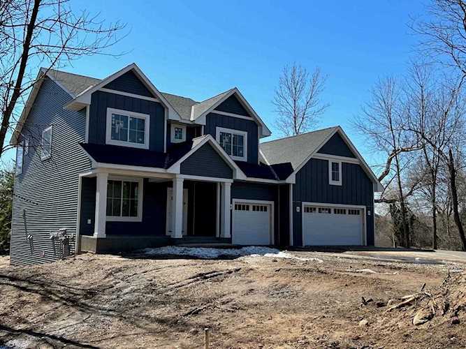 13199 Dellwood Road N Stillwater, MN 55082