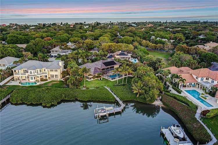 905 Winding River Rd Vero Beach, FL 32963