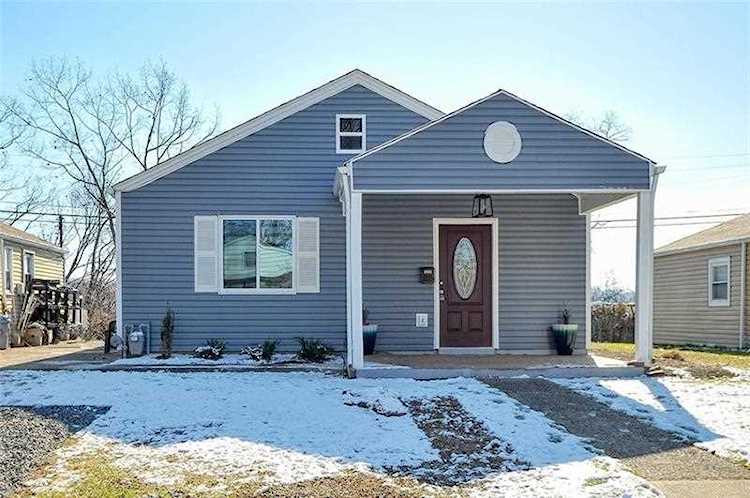 2053 Mazette Pl Pittsburgh, PA 15205