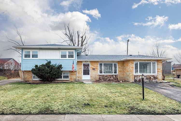 2329 Janes Ct Woodridge, IL 60517