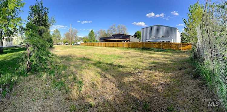 2025 S Penninger Dr Boise, ID 83709