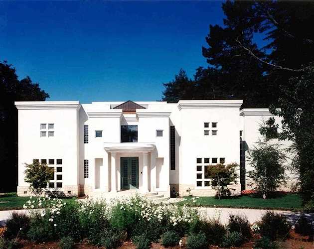 2 Homs Ct Hillsborough, CA 94010
