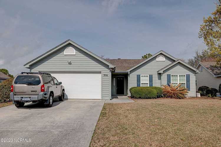 Real Estate & property in Wilmington NC at 306 Endicott Court in the West Bay Estates community Photo 1