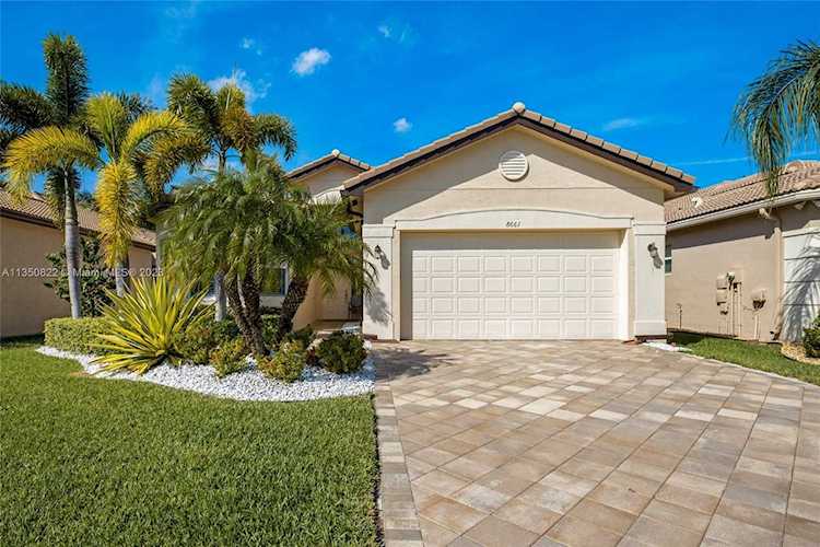 8661 Carmel Mountain Way Boynton Beach, FL 33473