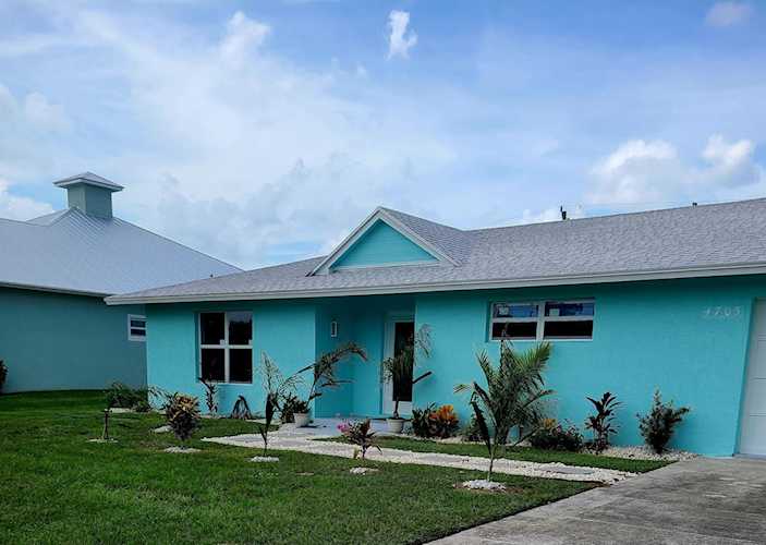 4705 SE Manatee Terrace Stuart, FL 34997