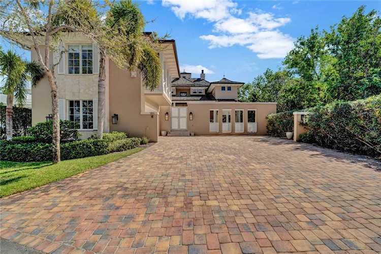 9160 Marsh Island Dr Vero Beach, FL 32963