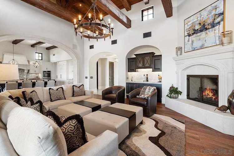7848 Doug Hill San Diego, CA 92127