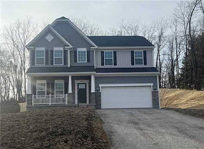 947 Broad Meadow Dr Pittsburgh, PA 15237