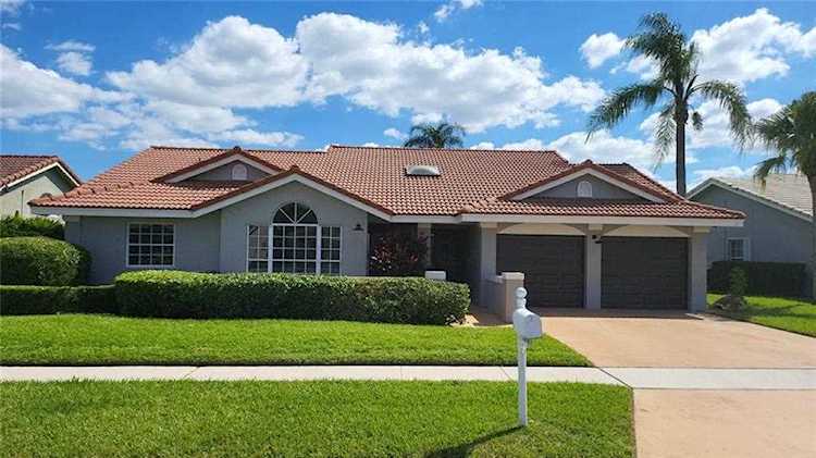 6215 Golf Villas Drive Boynton Beach, FL 33437