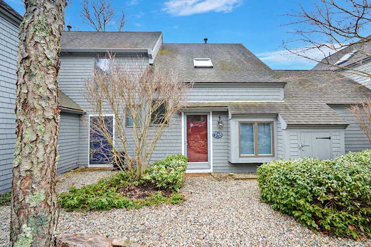68 Mid-Iron Way Mashpee, MA 02649 | MLS 22300695 Photo 1