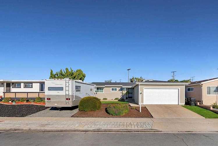 5131 Caywood St San Diego, CA 92117