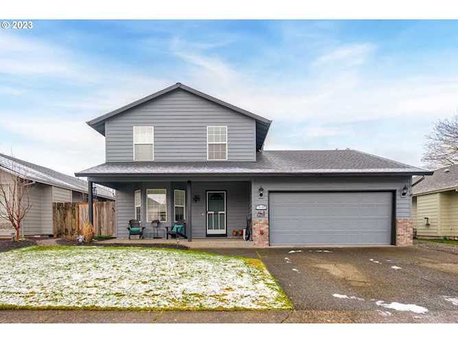 15102 SE Pinegrove LOOP Clackamas, OR 97015