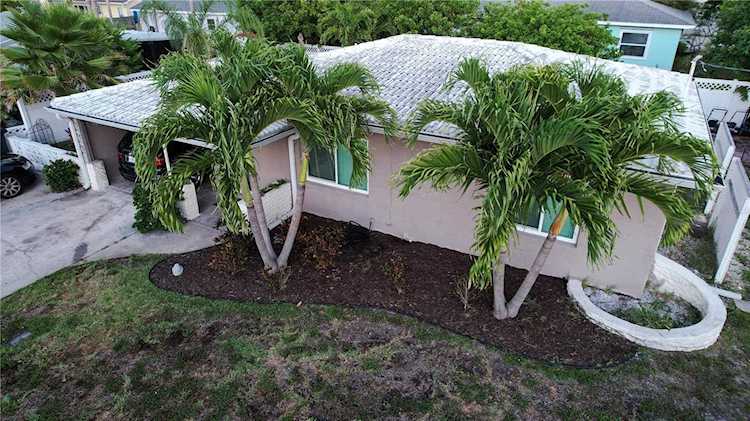 345 145th Ave E Madeira Beach, FL 33708