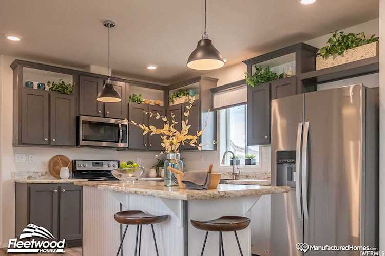 1700 W 2700 N Pleasant View, UT 84404