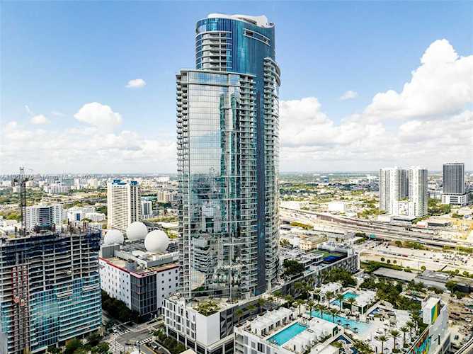 851 NE 1st Ave #3007 Miami, FL 33132