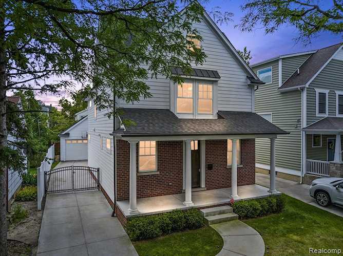 1222 Davis Ave Birmingham, MI 48009 | MLS 20221032314 Photo 1