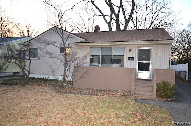 617 N Wilson Ave Royal Oak, MI 48067