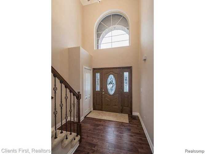 38717 Belliveau Westland, MI 48185