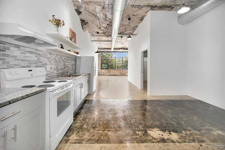 470 Brainard St #2 Detroit, MI 48201 | MLS 20221035278 Photo 1