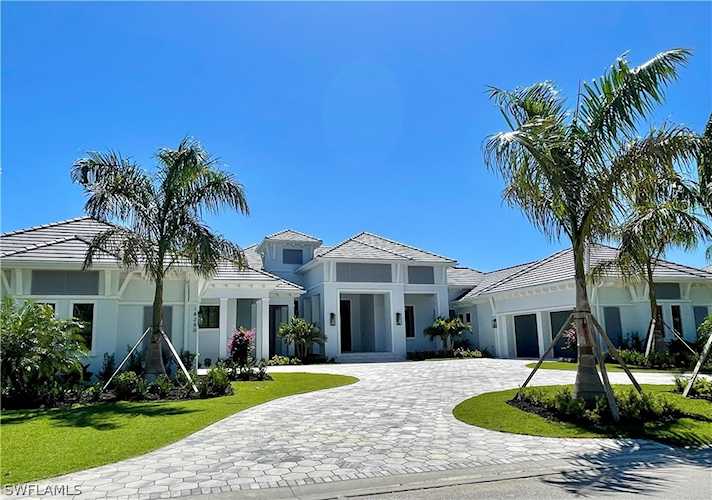 18280 Blue Eye Loop Fort Myers, FL 33913
