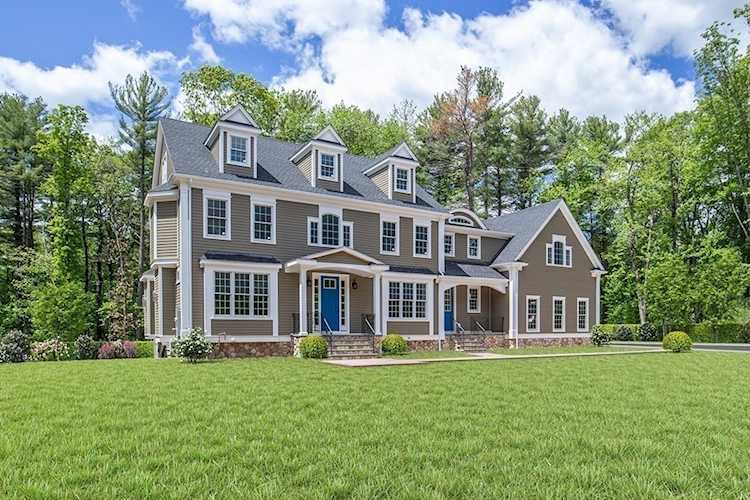 375 Nahatan Westwood, MA 02090