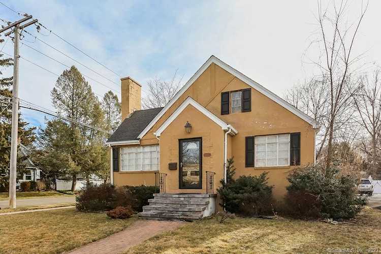 2075 Whitney Avenue North Haven, CT 06473